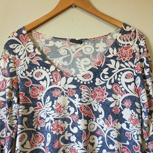 Clientele Bell Sleeve Paisley Denim & Lace Print Top - Picture 3 of 15